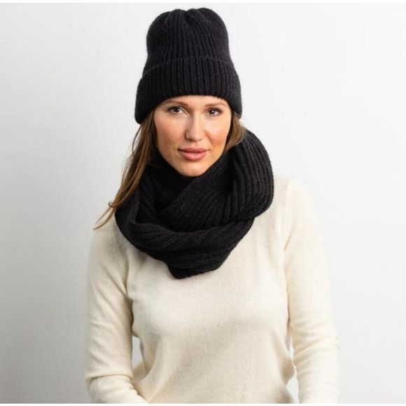Hat Attack Lodge Knit Loop Scarf Black